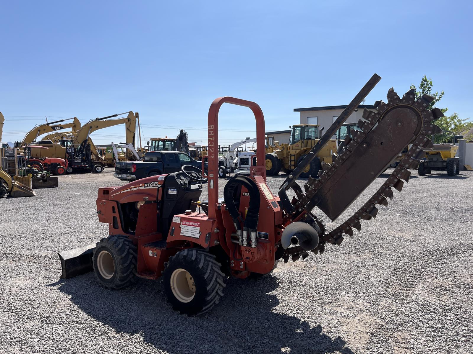 DITCH WITCH RT45